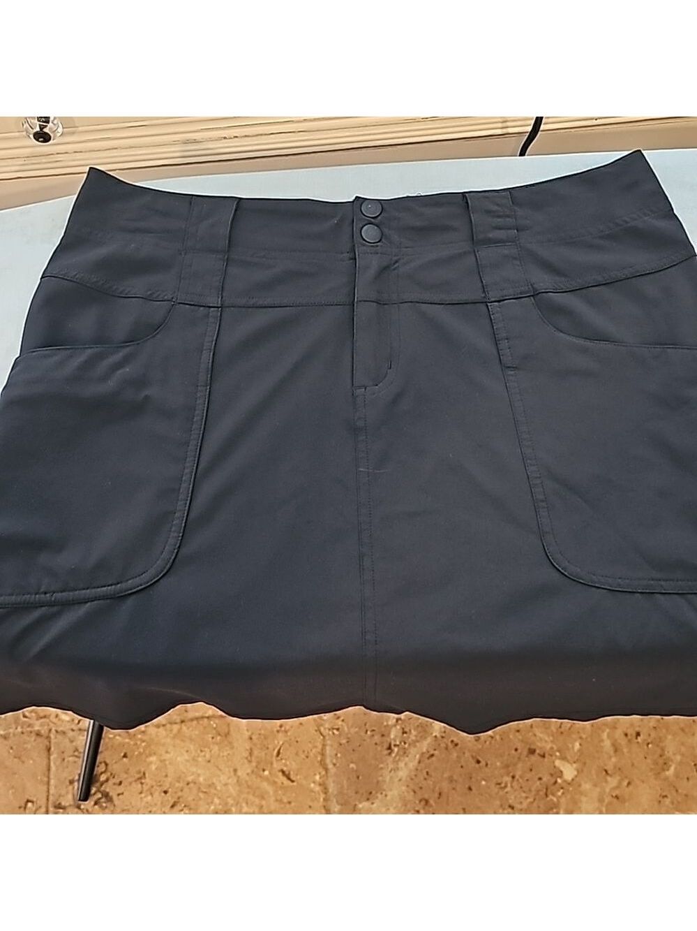 EX FFICIO black stretchy dri fit sport skirt size 8